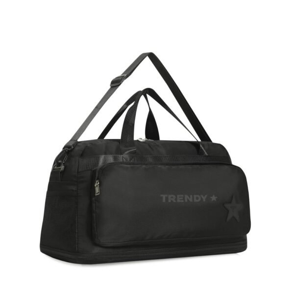 18574 - Bolso Trendy +INFO+FOTOS Info: Bol frontal, lats, org int, suj p valij, fuelle, tir desmnt  Composición: Nylon  Alto: 26cm  Ancho: 48cm  Profundidad: 22cm - Imagen 4