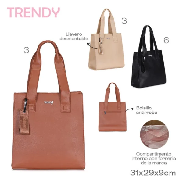 17034 – Cartera Trendy  Info: Bolsillo antirrobo, llavero desmontable Composición: PU Alto: 31cm Ancho: 29cm Profundidad: 9cm